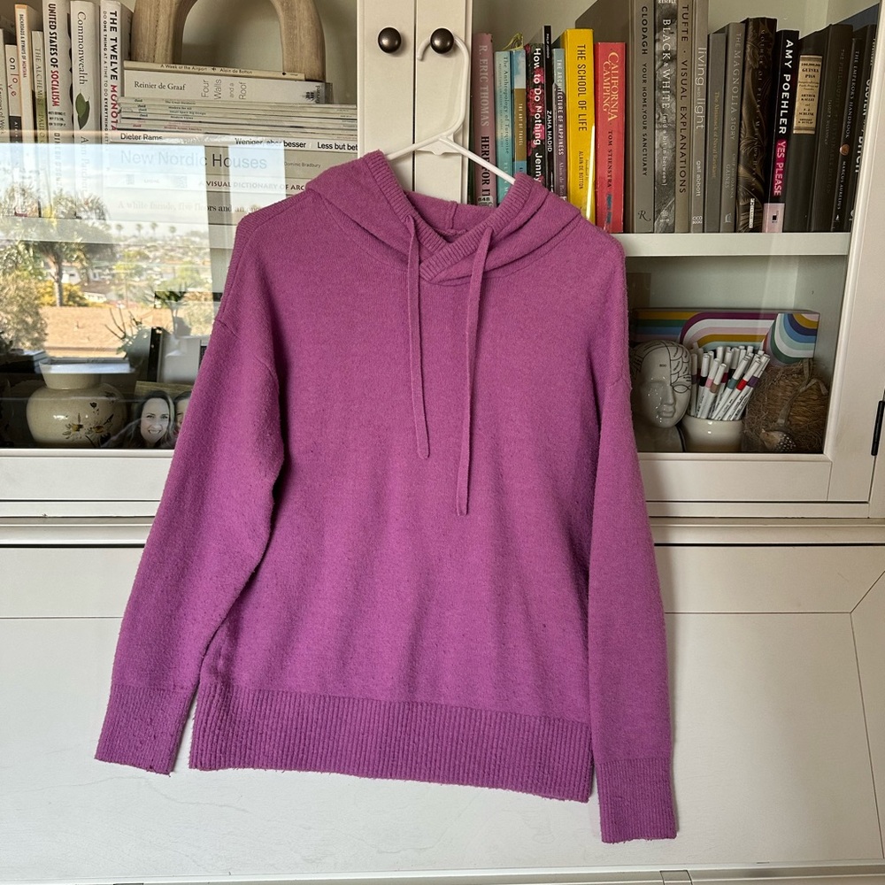 Lou & Grey purple hooded top